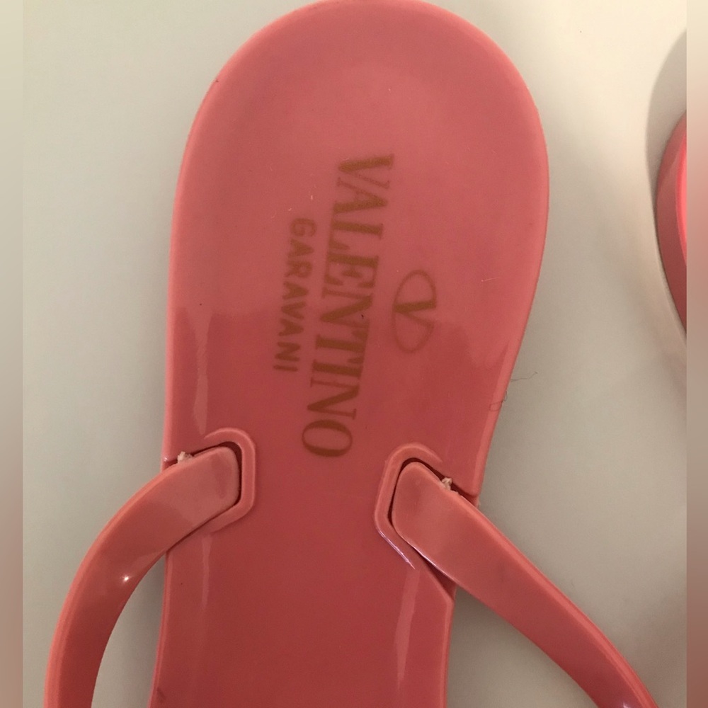 NEW! VALENTINO Garavani Jelly Flat Thong Sandals. Size 41 - Picture 5 of 9